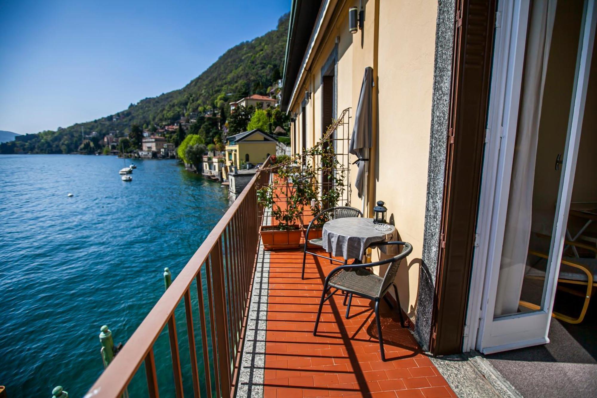 Darsena Di Riva Grande Hotel Moltrasio Eksteriør billede