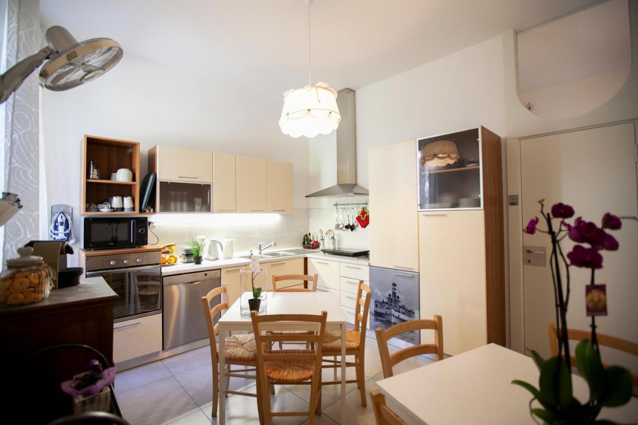 Darsena Di Riva Grande Hotel Moltrasio Eksteriør billede